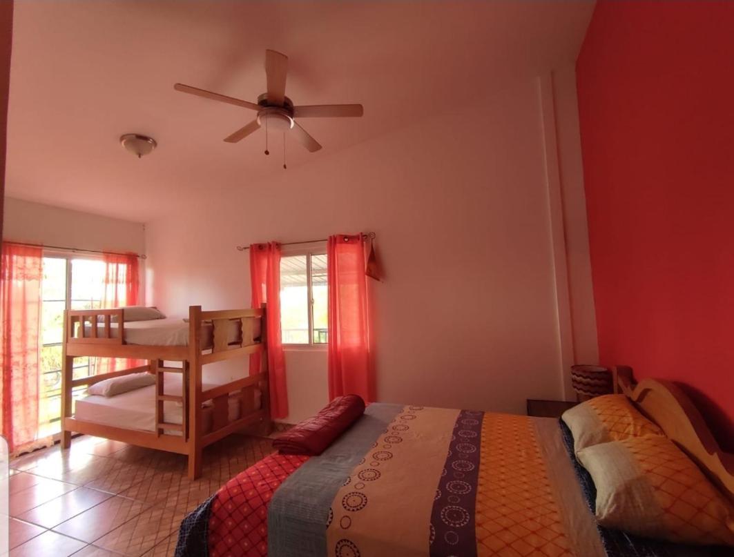 פורטובלו Rainforest Lodge Del Rio מראה חיצוני תמונה